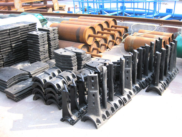 攪(jiǎo)拌站配料倉(cang)