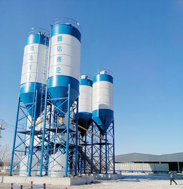 免基礎混(hùn)凝土攪拌站有什(shi)麽優點？